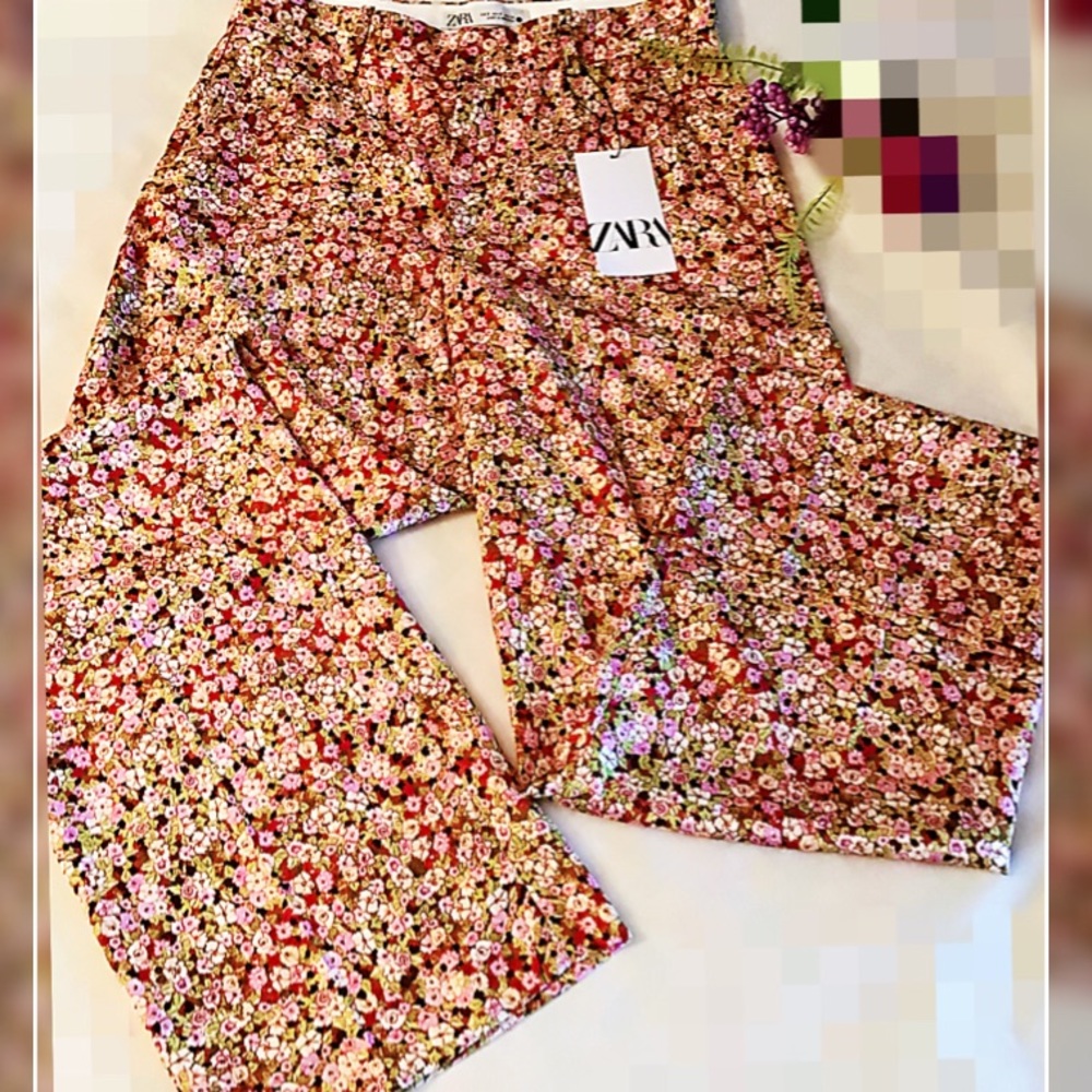 ZARA multi Color Floral Botanical Dressy Pants. S.